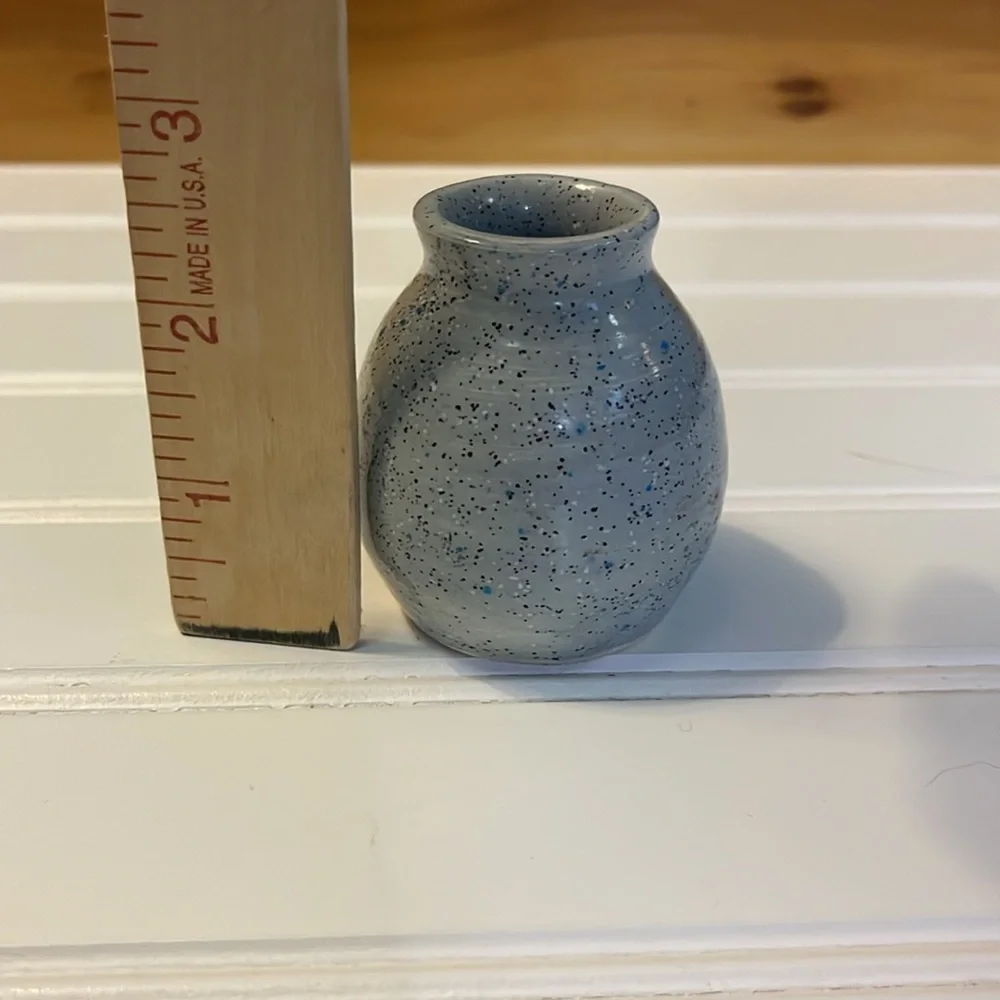Bud Vase small handmade Pottery Vase signed spackled Blue